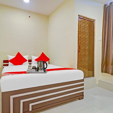 Hotel O Aayush Stay Inn Hyderabad Exterior foto